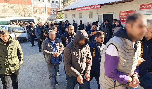 Yasa dışı bahis operasyonunda gözaltına alınan 28 zanlı adliyeye sevk edildi