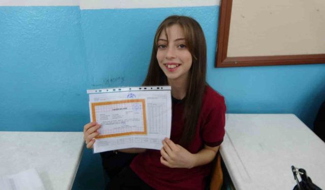 Yozgat'ta 65 bin 505 öğrenci karne sevinci yaşadı