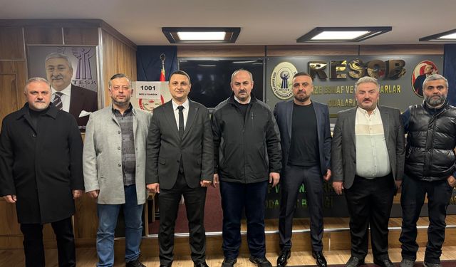 Rize Bakkallar ve Bayiler Odası’nda Galip Koç güven tazeledi