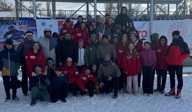 Kayaklı Koşu Rize Takımı Erzurum'da tarih yazdı