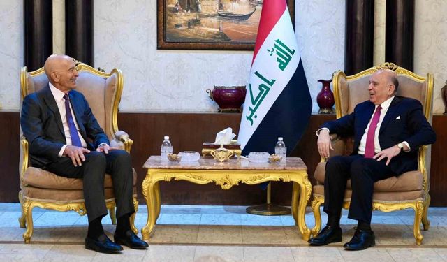 ABD'nin Suriye Özel Temsilcisi Barrack, Irak Dışişleri Bakanı Hüseyin ile görüştü