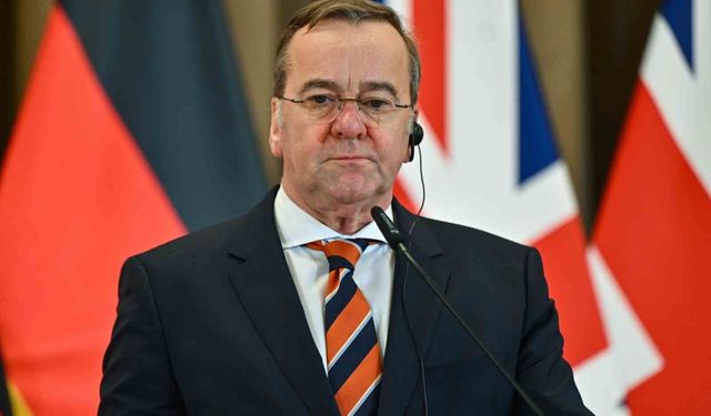 Almanya Savunma Bakanı Pistorius: 'Trump, Alaska'da Putin'i kırmızı halıda karşılayarak savaşın gidişatını etkiledi'