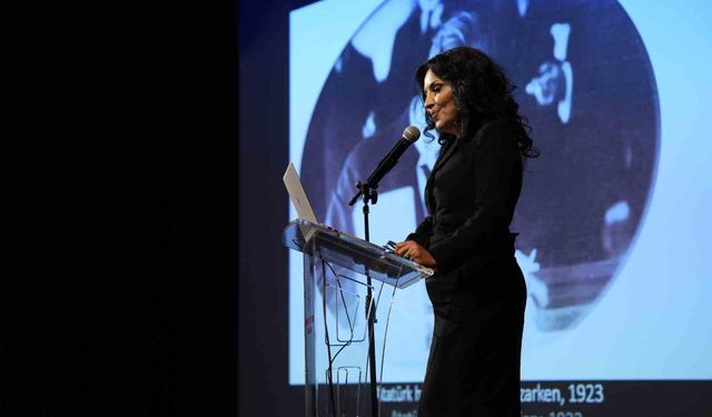 Ankara'da Füreya Koral söyleşisi: Osmanlı'dan Cumhuriyet'e uzanan sanat yolculuğu anlatıldı