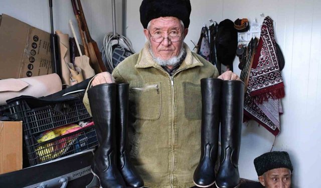 Ata mesleği zamana direniyor: Yozgat'ta Kırgızların deri işlemeciliği yok olma tehlikesiyle karşı karşıya