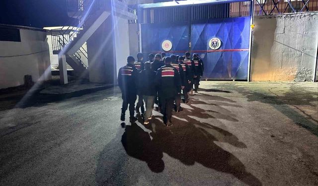 Avanos'ta 19 adrese silah operasyonu: 6 tutuklama
