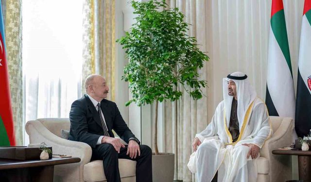 Azerbaycan Cumhurbaşkanı Aliyev, BAE Devlet Başkanı Nahyan ile bir araya geldi