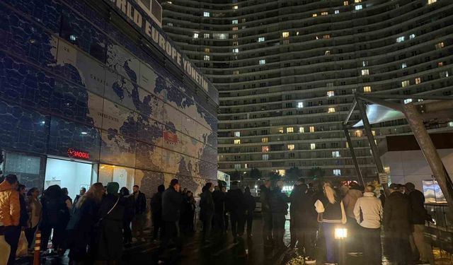 Başakşehir'de sitede yönetim krizinde 5 milyon TL'nin başka hesaplara aktarıldığı iddiası