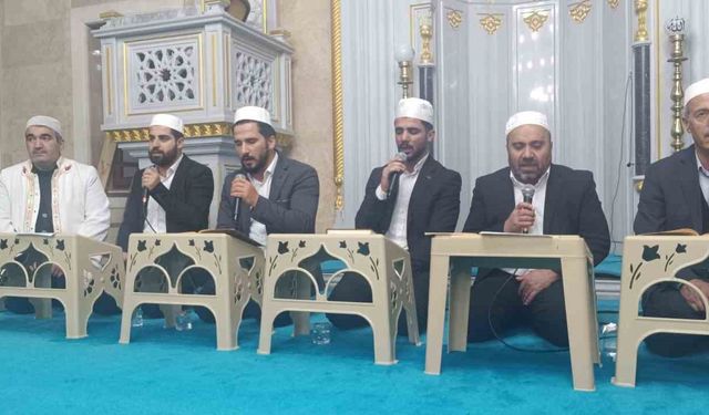 Berat Kandili Hakkari'de dualarla idrak edildi