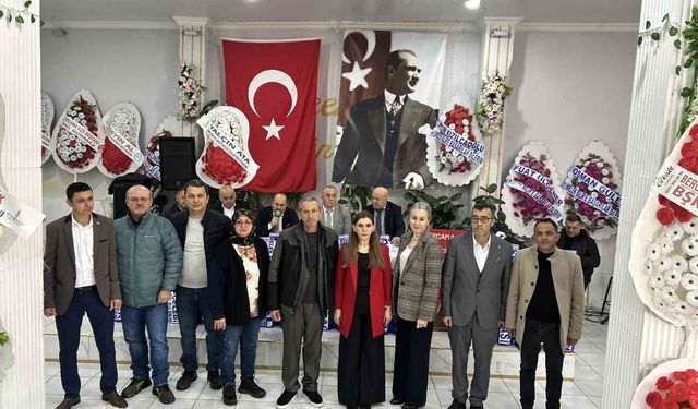 Bergama'nın ilk kadın Kahveciler Odası Başkanı Melek Tok Bilir oldu