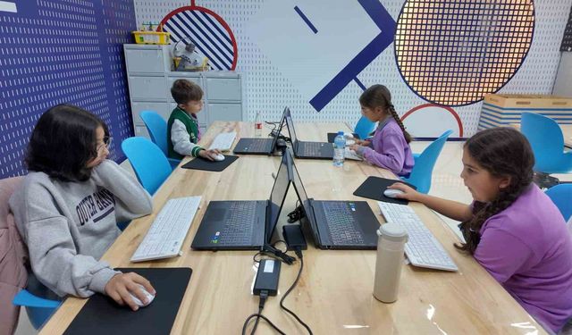 Bilim Demirci bölgenin eğitim üssü oldu