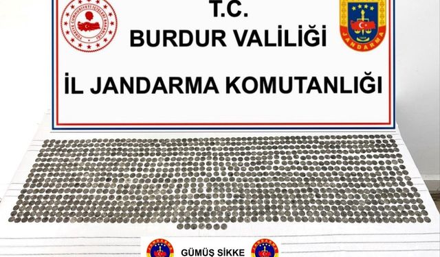 Burdur'da tarihi eser operasyonunda bin 105 sikke ele geçirildi