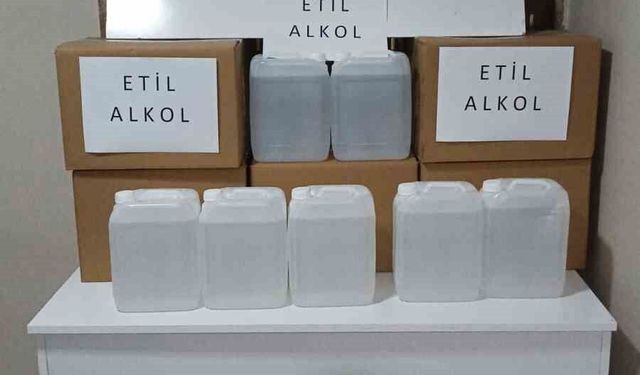 Bursa'da sahte alkol operasyonu: 135 litre etil alkol ele geçirildi