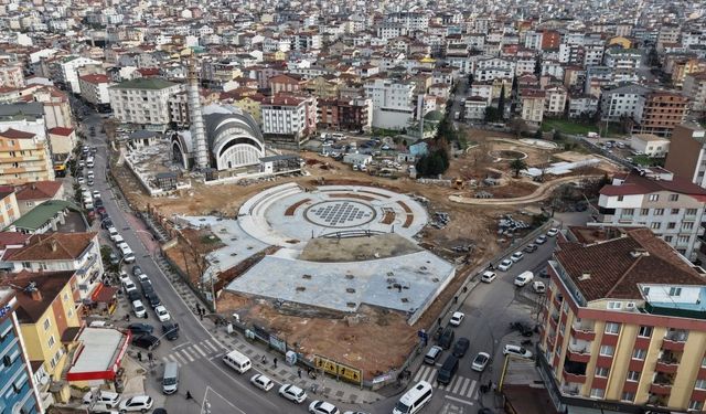 Çayırova'nın yeni meydan projesinde çalışmalar sürüyor