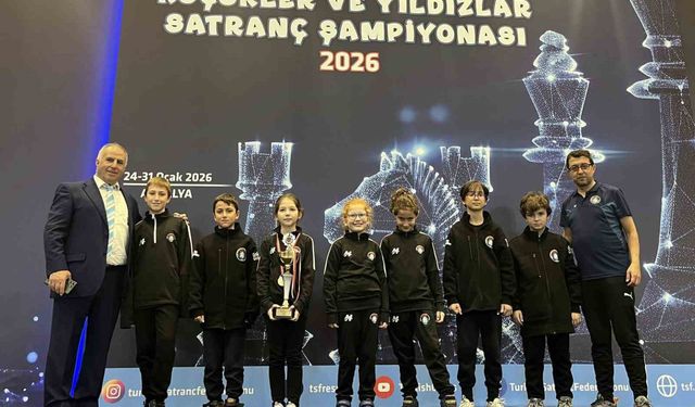 Çeşme Belediyesporlu satranççılardan Türkiye Şampiyonası'nda büyük başarı