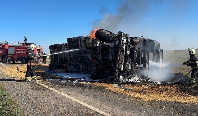 Devrilerek yanan tırın sürücüsü sinir krizi geçirdi