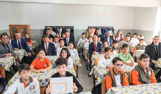 Erzincan'da yarıyıl tatili sona erdi, öğrenciler ders başı yaptı