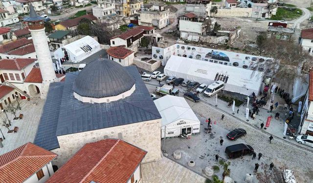 Hatay'ın kalbi Habibi Neccar Camii'nde iftar sofrası kuruldu