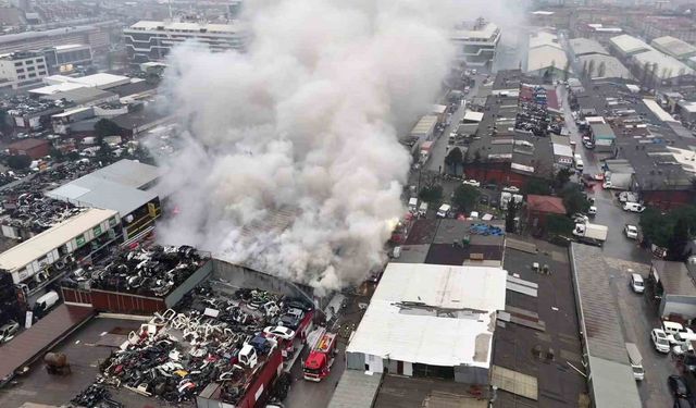 İkitelli Atatürk Sanayi Sitesi'nde yangın