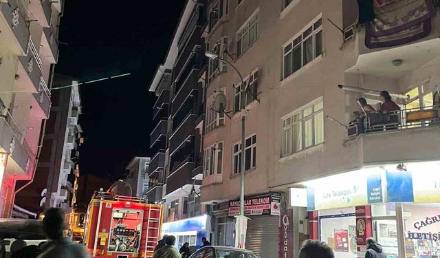 Kastamonu'da korkutan çatı yangını
