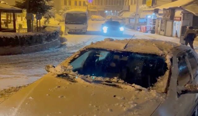 Kastamonu'nun yüksek kesimlerinde kar yağışı etkili oluyor