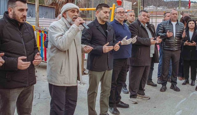 Kuşadası'nda oruçlar dualar eşliğinde açıldı