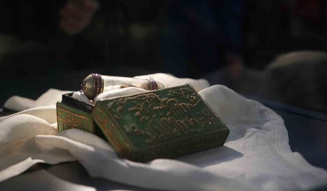 Kutsal Emanetler'in Anadolu yolculuğu Erzurum'dan başladı