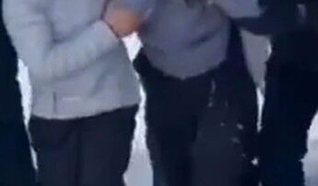 Leoparla selfie çekmek istedi, ölümden son anda kurtuldu