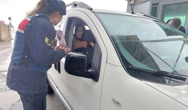 Muş'ta kadınlara KADES anlatıldı