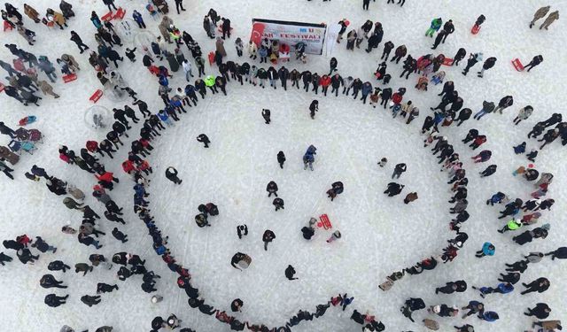 Muş'ta 'Kar Festivali' renkli görüntülere sahne oldu