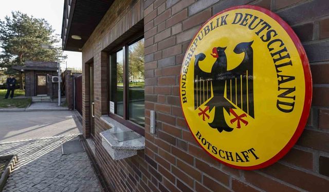 Rusya'dan Alman diplomatı sınır dışı etme kararı
