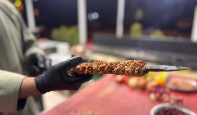 Şanlıurfa'da nardan kebap yapıldı