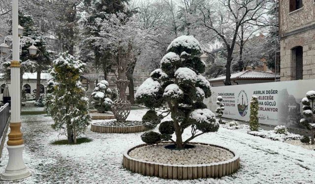 Tokat güne kar yağışıyla uyandı