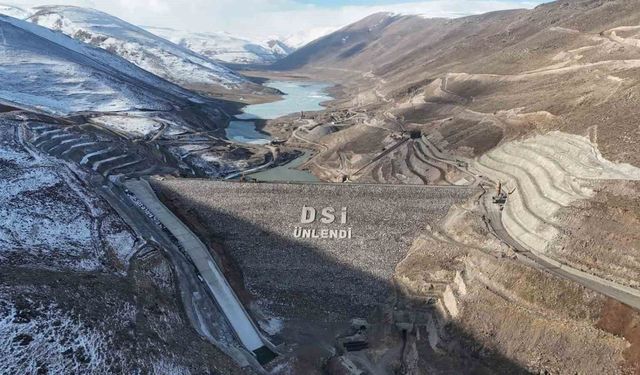Ünlendi Barajı'nda su tutuldu: Iğdır'a 1,9 milyar liralık dev yatırım