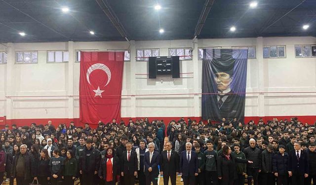 Yalova'da ikinci dönem, 'İlk Ders: Bayrak' temasıyla başladı