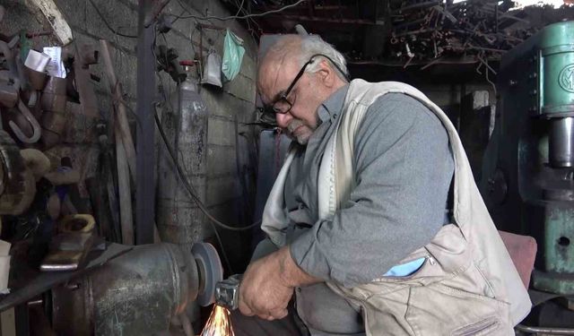 Yarım asırdır demire şekil veriyor