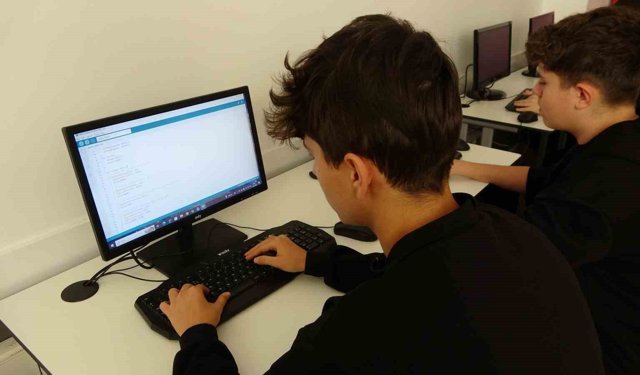 Yozgatlı gençler ileri teknoloji ile geleceğe hazırlanıyor