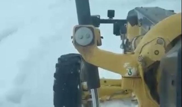 Yozgat'ta karla mücadele sürüyor