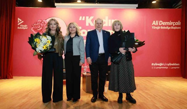 Adana'da 'Cumhuriyet Işığında Edebiyat ve Kadın' söyleşisi