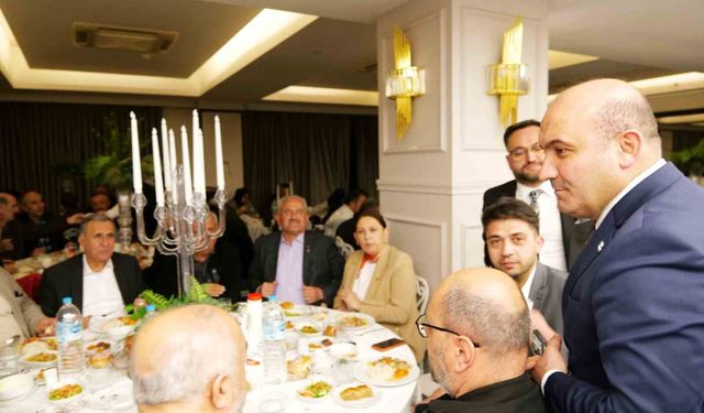 AK Parti Eskişehir Teşkilatı iftarda buluştu