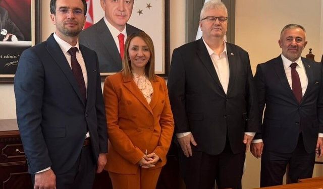 AK Partili belediye başkanları ilçelerin talepleri bakanlıklara taşıdı