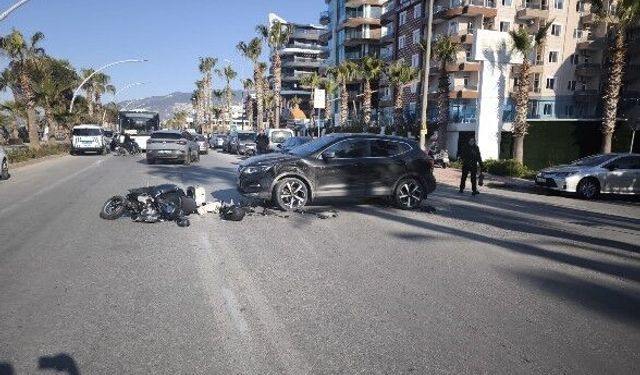 Alanya'da SUV motosiklet çarpıştı: 1 ölü 1, yaralı