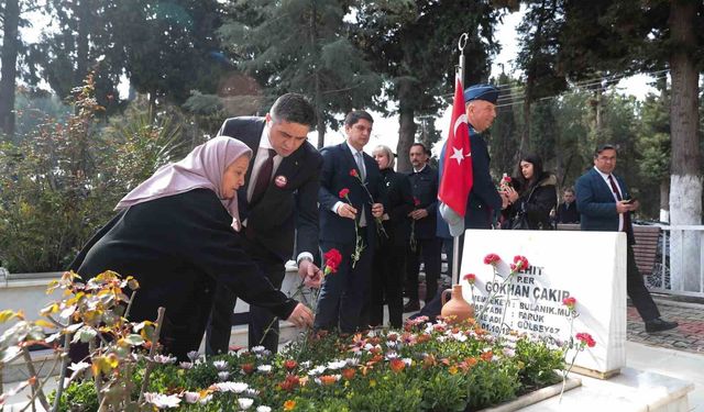 Aliağa'da Çanakkale Zaferi'nin 111. yıl dönümü kutlandı