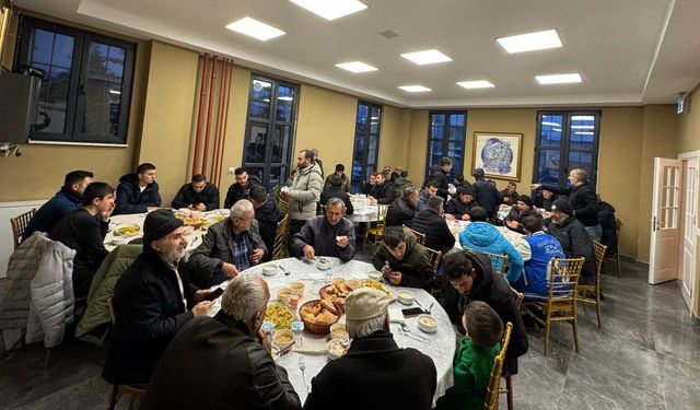 Alucra'da geleneksel iftar programı sürüyor