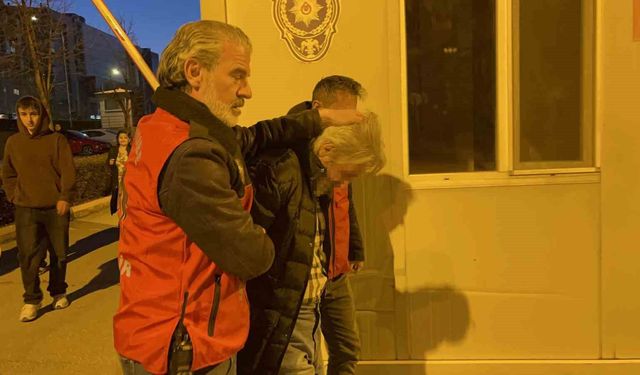 Atatürk'e hakaret eden şahıs tutuklandı