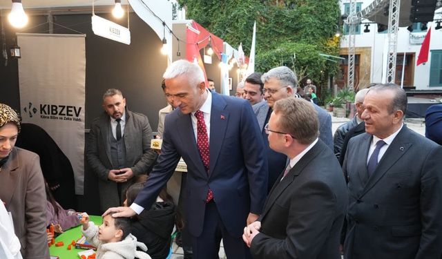 Bakan Ersoy: 'KKTC'nin haklı davasında bir milim dahi geri adım atmayız'