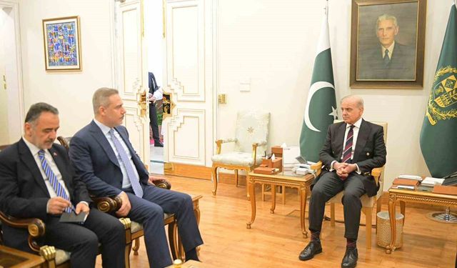 Bakan Fidan, Pakistan Başbakanı Şerif tarafından kabul edildi