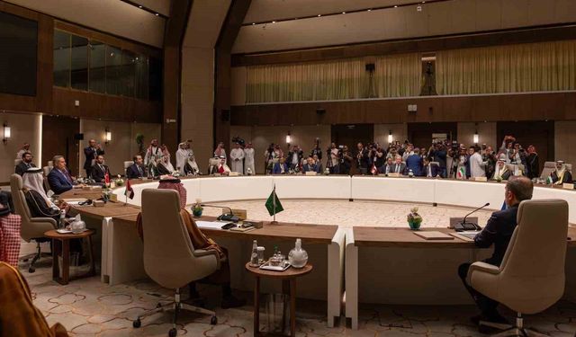 Bakan Fidan, Riyad'da bölgesel gelişmelerin ele alındığı toplantıya katıldı