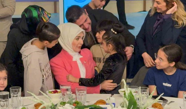 Bakan Göktaş: 'Çocuklar geleceğimizin teminatıdır'