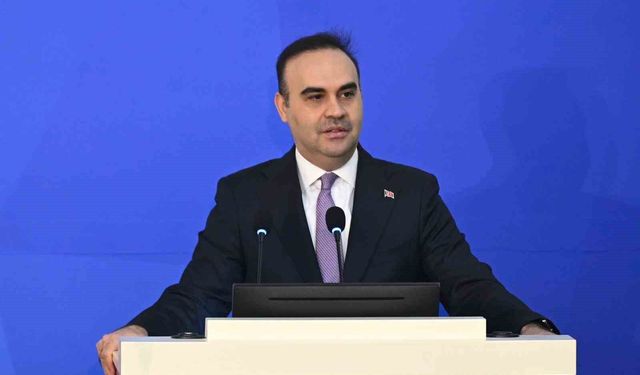 Bakan Kacır: ''Otomotiv ihracatımız 41,5 milyar dolarla rekor tazeledi''