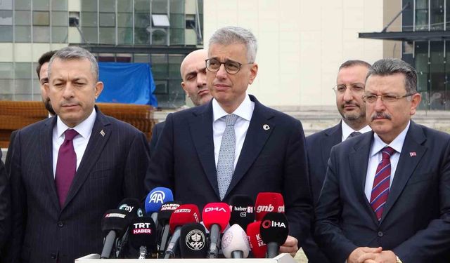 Bakan Memişoğlu Trabzon Şehir Hastanesi için 'Kayıyor' eleştirilerine cevap verdi